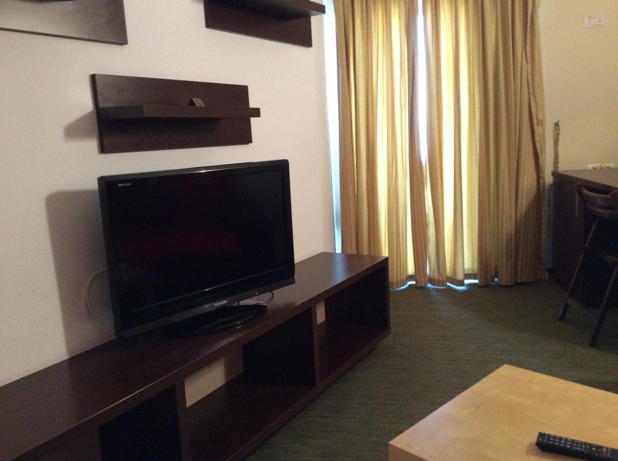 Hotel Kilometrul Zero Dragasani Ngoại thất bức ảnh